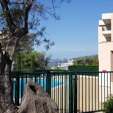 3 Pieces, Refait A Neuf, Standing, Piscine, A Pieds Антиб