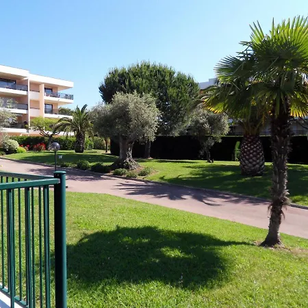 3 Pieces, Refait A Neuf, Standing, Piscine, A Pieds Апартаменты *