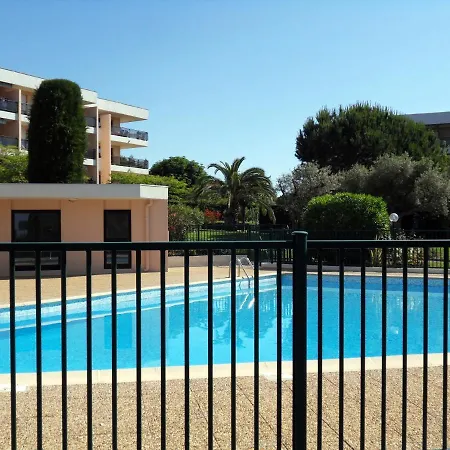 3 Pieces, Refait A Neuf, Standing, Piscine, A Pieds Apartment