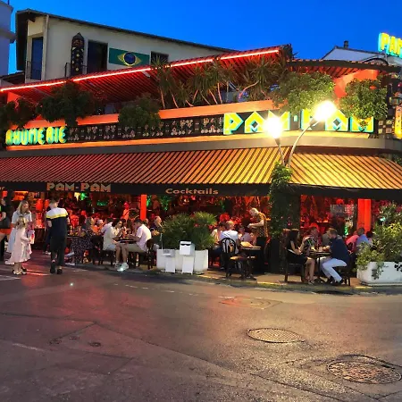 Апартаменты 3 Pieces, Refait A Neuf, Standing, Piscine, A Pieds *